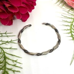 VINTAGE⚜️Sterling Silver Twisted Cuff Bracelet